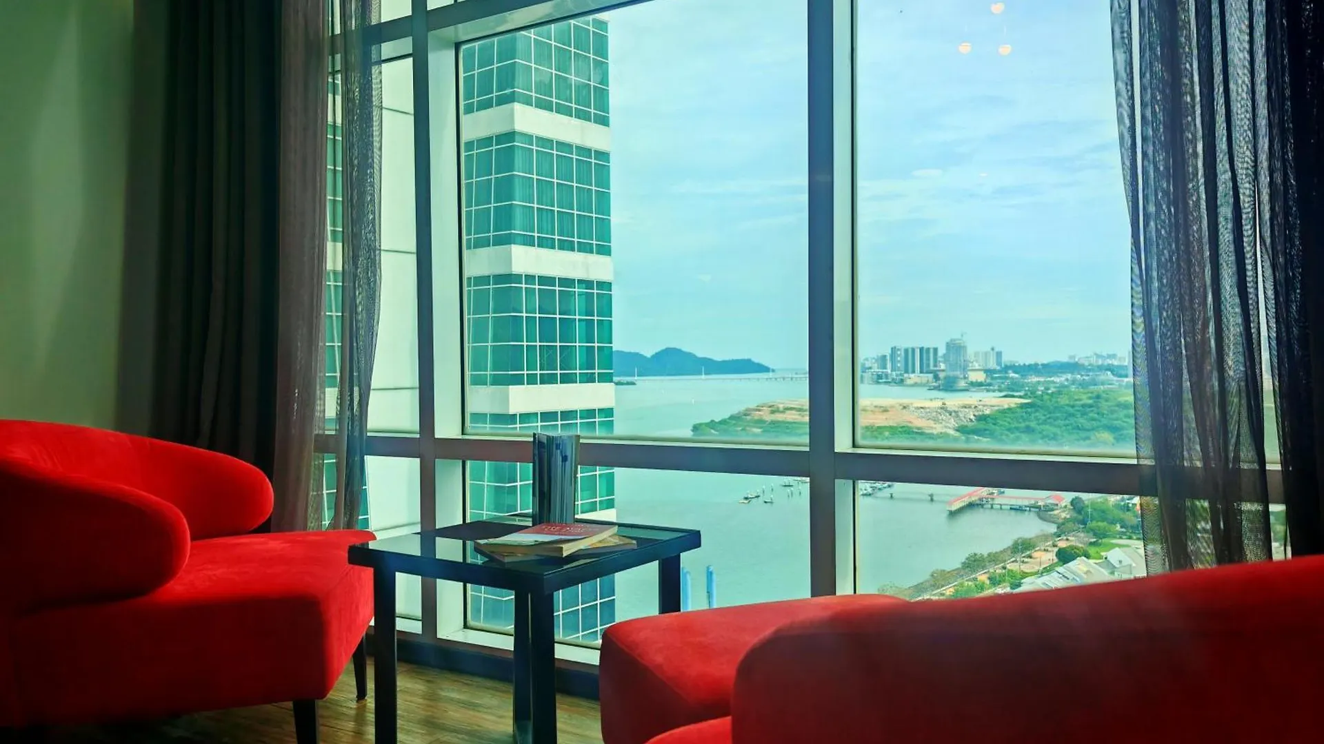 Apartmán Maritime Suite By Ocean Luxe 2Br Seaview Dryer Water Dispenser George Town
