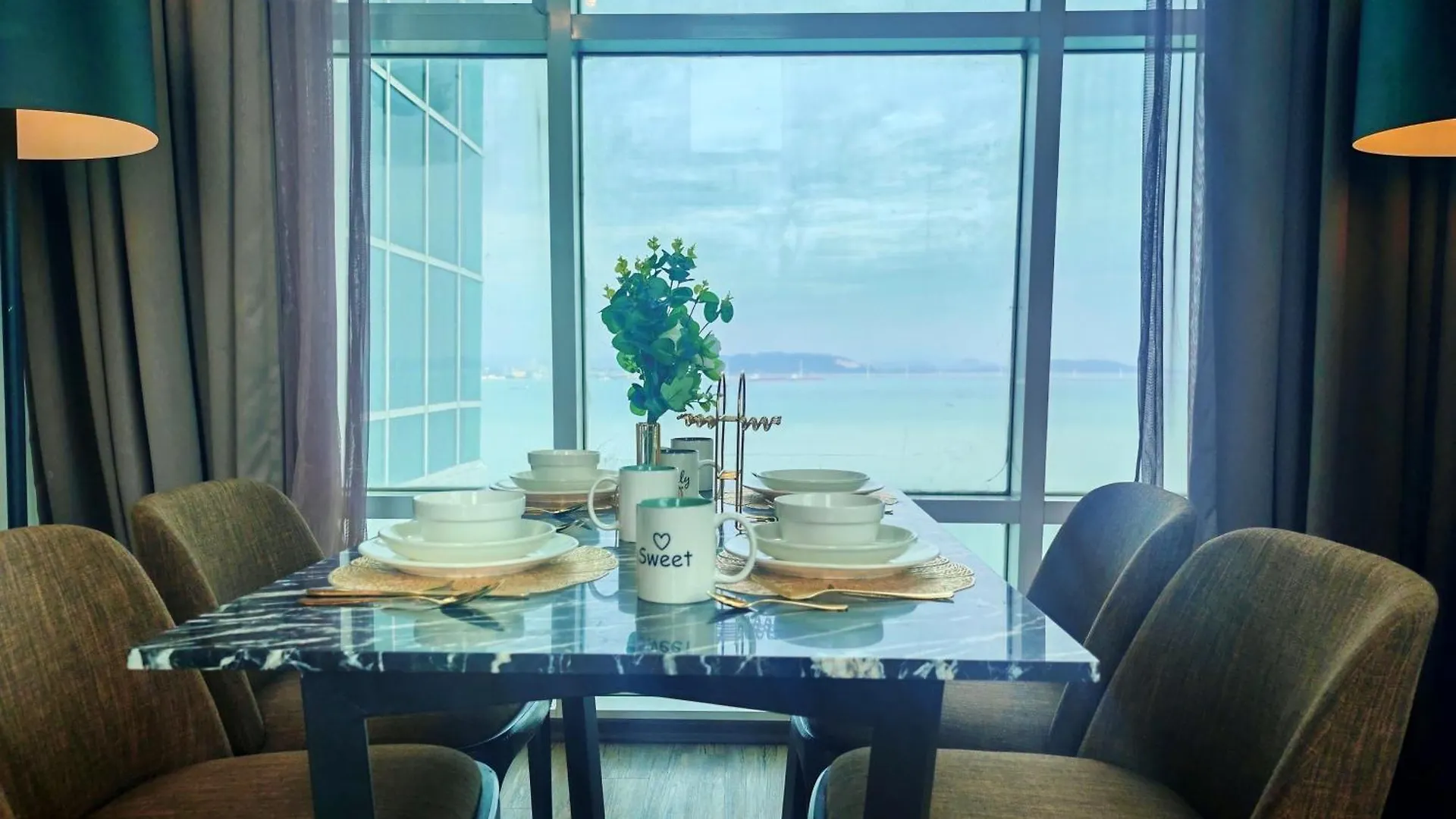 Maritime Suite By Ocean Luxe 2Br Seaview Dryer Water Dispenser George Town 0*,  Malajsie